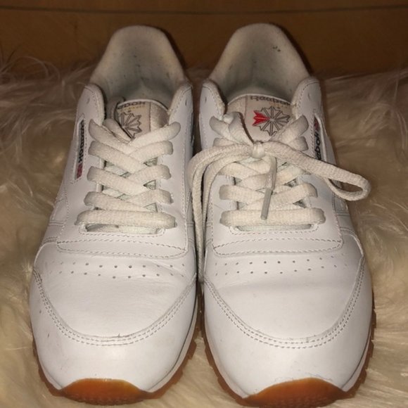 Classic all white Reebok - Picture 4 of 4